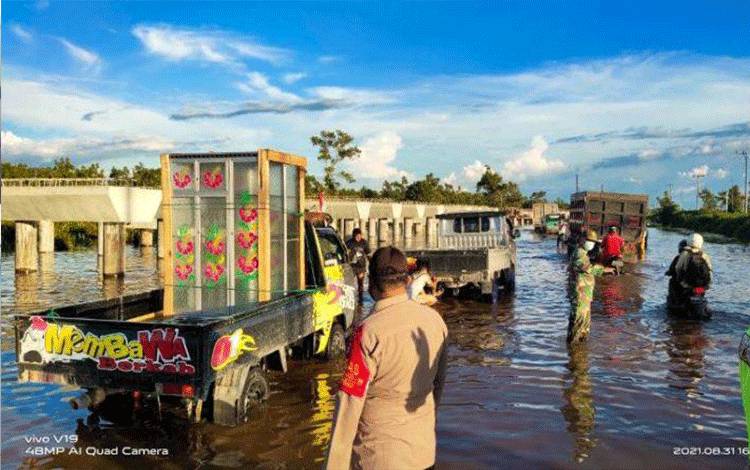 Banjir Kahayan Tengah Mulai Ganggu Arus Lalu Lintas