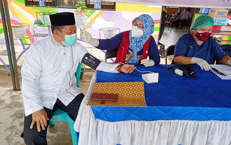 Kepala Kemenag Barito Timur Apresiasi Pelaksanaan Vaksinasi