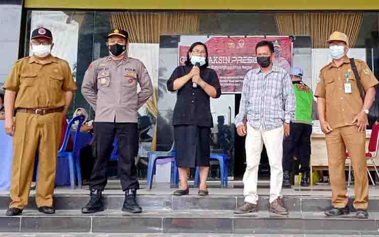 Polsek Dusun Timur Gelar Gerai Vaksin Presisi di GKE Hermon Jaar