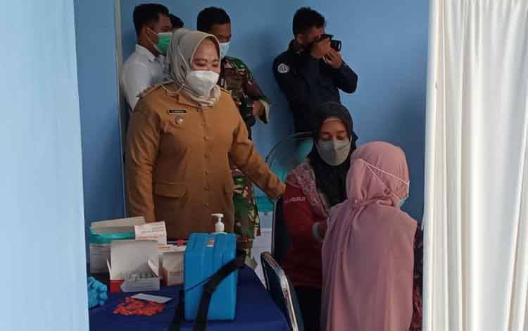 Maksimalkan Cakupan Vaksinasi, Lanud Iskandar Gelar Vaksinasi Massal