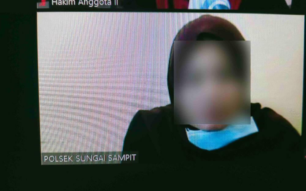 Perempuan ini Ajak Pemilik Barak Bisnis Sabu