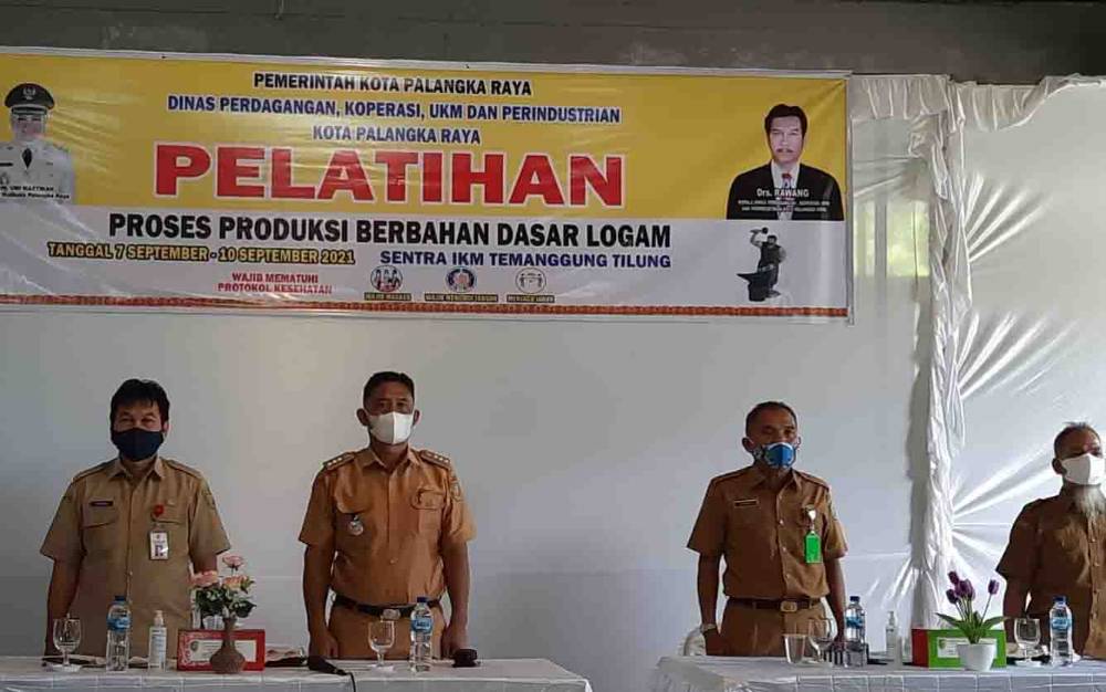 Pemko Palangka Raya Berikan Pelatihan Produksi Bahan Dasar Logam