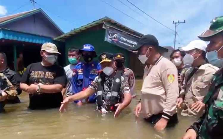 Gubernur Kalteng Minta Kadis Turun Lapangan Bantu Penanganan Banjir