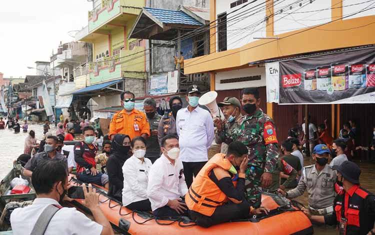 Wakil Bupati Tinjau Banjir di Sebagian Wilayah Barito Utara