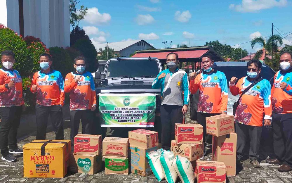 Pengadilan Negeri Palangka Raya Salurkan Bantuan untuk Korban Banjir Katingan