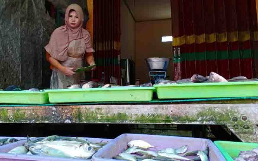 Harga Ikan Nila di Kobar Rp55 Ribu, Bawang Merah dan Ayam Ras Bertahan