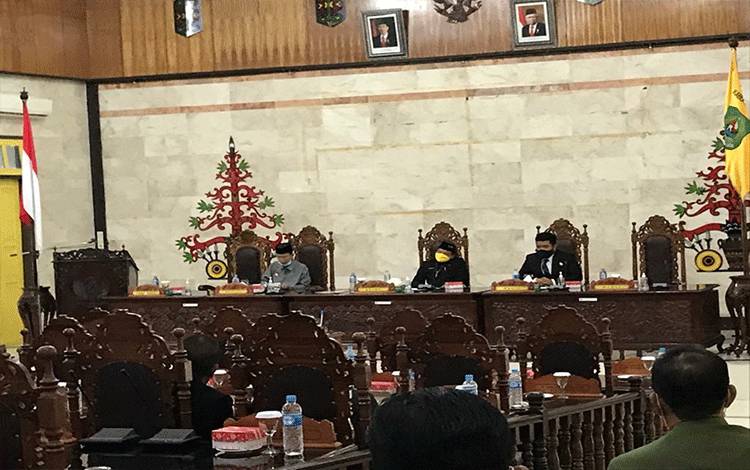 DPRD Kapuas Gelar Paripurna Penandatanganan Nota Kesepakatan Perubahan KUA PPAS