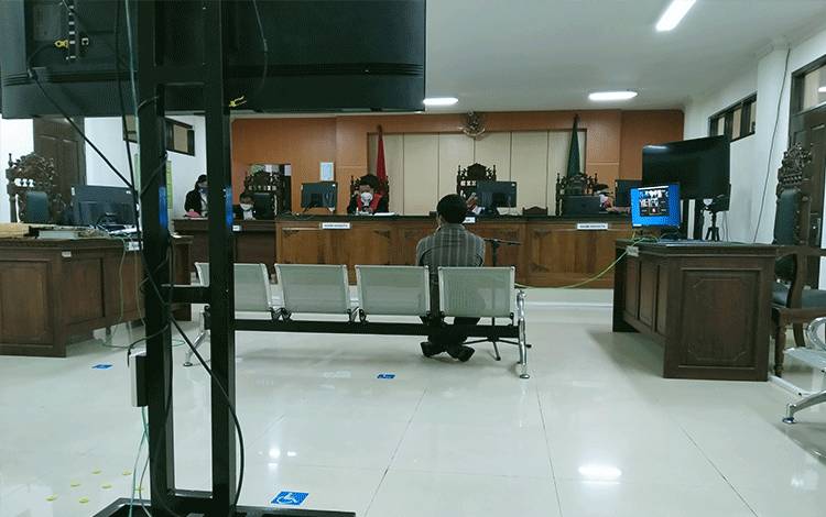 Warga Sumedang Akui Hanya Terima Jasa Service Spare Part Alat Berat