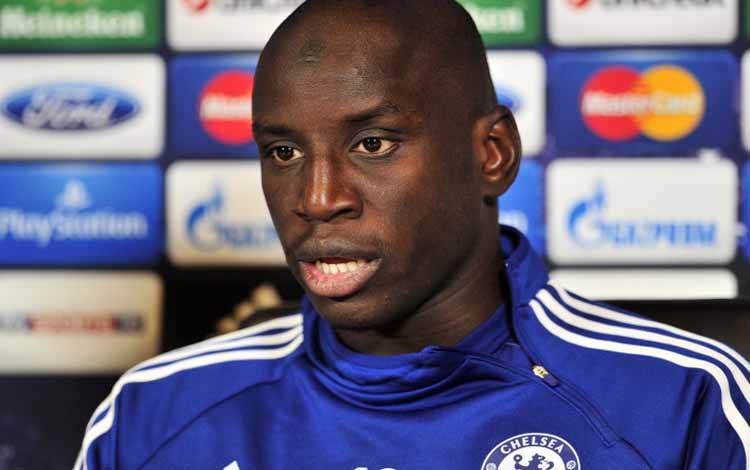 Eks Penyerang Chelsea dan Newcastle Demba Ba Putuskan Gantung Sepatu
