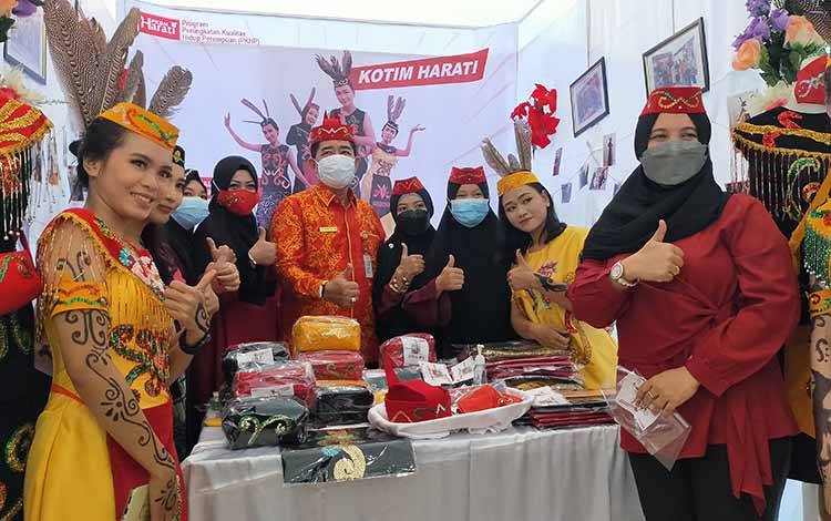 Perempuan di Kotim Diminta Tingkatkan Keterampilan