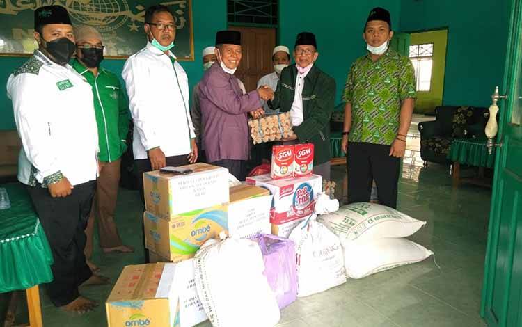 PCNU Kapuas Salurkan Bantuan untuk Warga Terdampak Banjir di Katingan