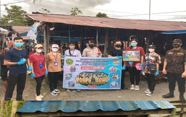Mahasiswa KKN -T UPR Turut Proaktif Cegah Penyebaran Covid-19