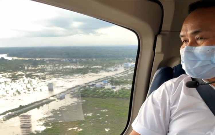 Gubernur Kalteng Pantau Banjir di Katingan Melalui Udara