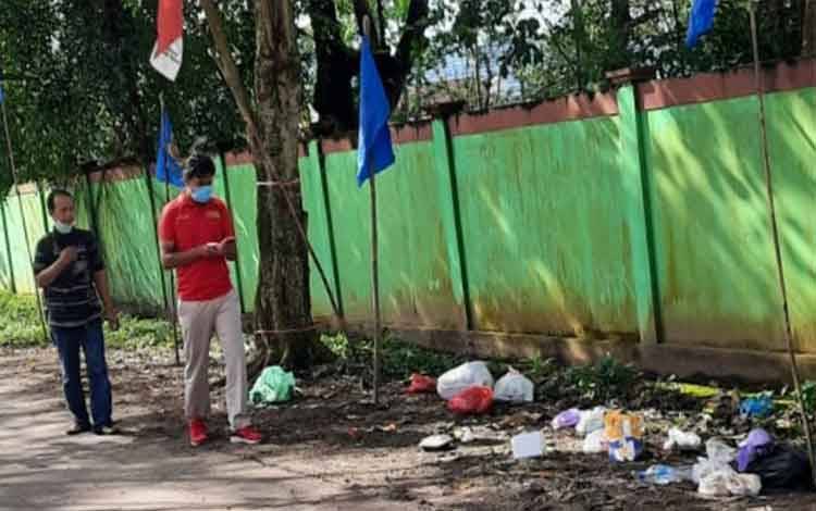 Baru Dibersihkan, Ada Lagi yang Buang Sampah di Kawasan Beriman