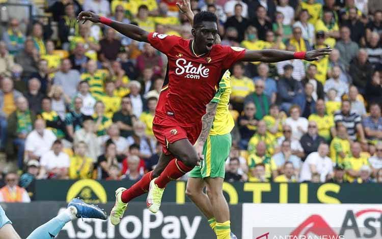Ismailla Sarr Antar Watford Menangi Duel Tim Promosi Lawan Norwich