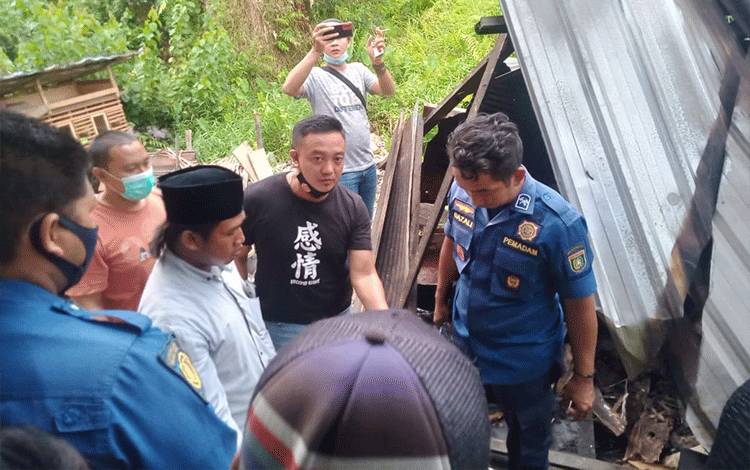 Seorang Wanita di Barito Selatan Tewas Tertimpa Pohon Rumbia