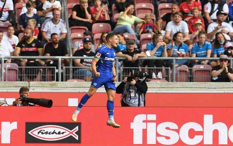 Leverkusen Permalukan Stuttgart Walau Harus Main dengan 10 Pemain