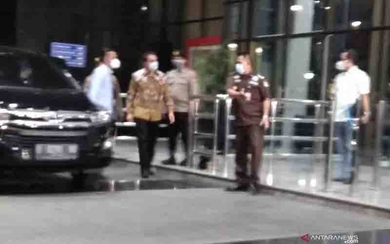 KPK Jemput Paksa Azis Syamsuddin
