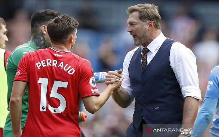 Setelah Benahi Pertahanan, Southampton Bidik Kemenangan Perdana