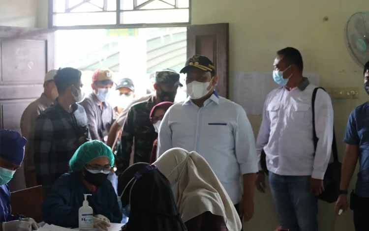 Wagub Kalteng Apresiasi Antusiasme Masyarakat Pulang Pisau Ikuti Vaksinasi Covid-19