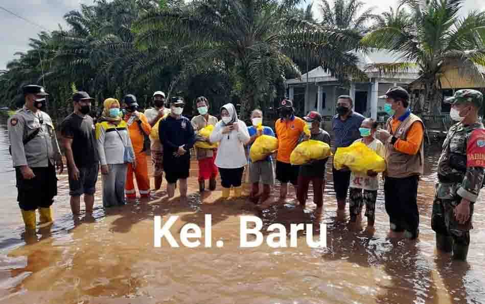 Dinsos Kobar Telah Salurkan 14 Ribu Kg Beras untuk Korban Banjir
