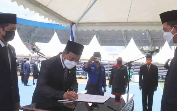 Muhlis Resmi Jabat Sekda Barito Utara