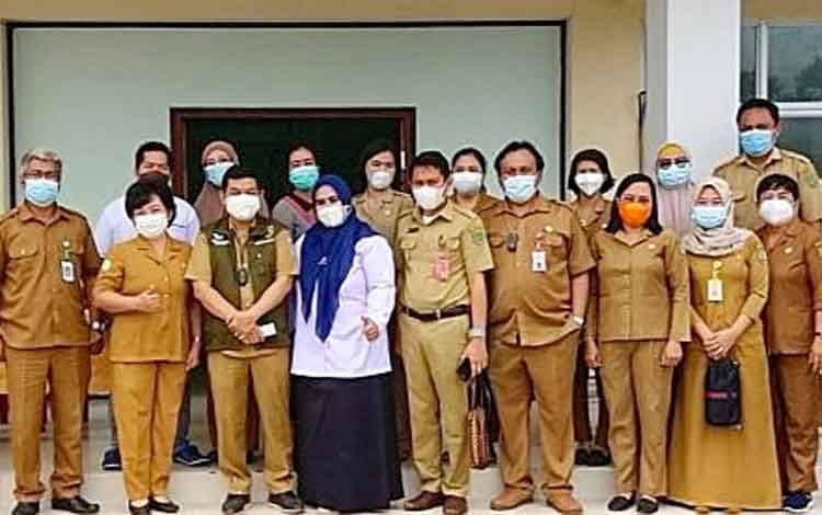 Bupati Barito Timur Tinjau Kesiapan Rusunawa untuk Tempat Sementara Puskesmas Jaar dan Isolasi Covid-19
