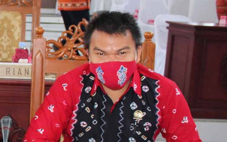 Generasi Muda di Gunung Mas Diminta Bangga dengan Batik