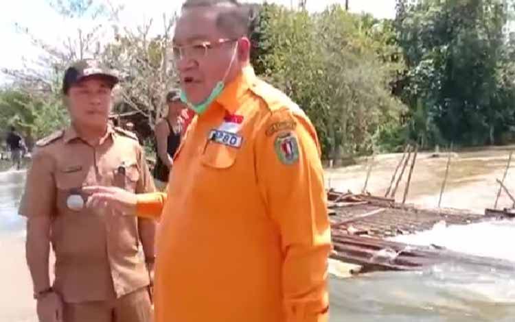 Gorong-gorong Jebol di Manduing Taheta Memutus Jalan Antarkecamatan