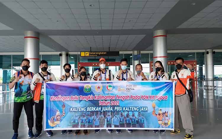 Atlet Bulu Tangkis Kalteng Dilepas Menuju PON Papua