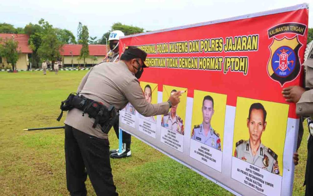 5 Polisi Dipecat dengan Tidak Hormat di Kalteng