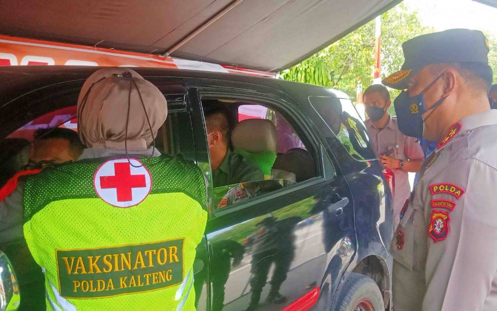 Polda Kalteng Gelar Vaksinasi Drive Thru