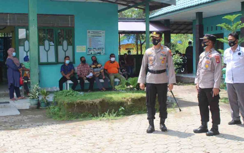 Cek Vaksinasi, Kapolres Seruyan Berikan Semangat Untuk warga