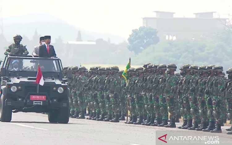 Presiden: Komcad Perkokoh Sistem Pertahanan dan Keamanan Rakyat