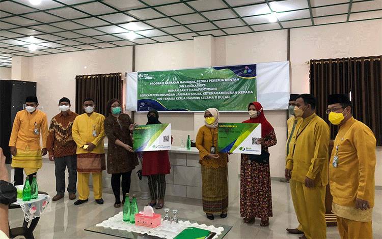 Harapan Insani Berikan Perlindungan Jaminan Sosial Ketenagakerjaan kepada 100 Tenaga Kerja Rentan