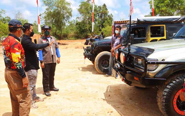 Pelatihan Smart Offroading Praktek Langsung di Kawasan Bukit Batu