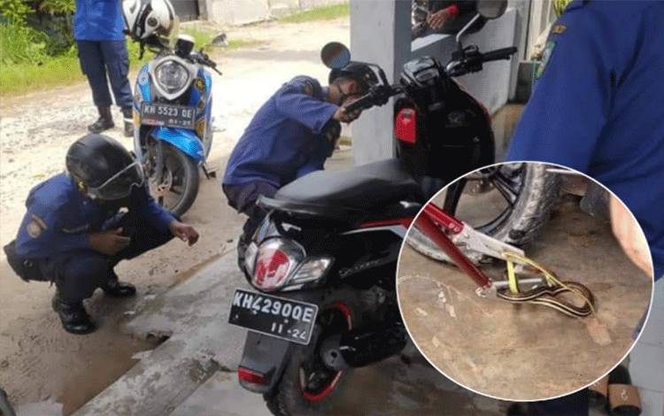 Duh Ngeri, Ular Masuk ke Sepeda Motor Warga di Sampit