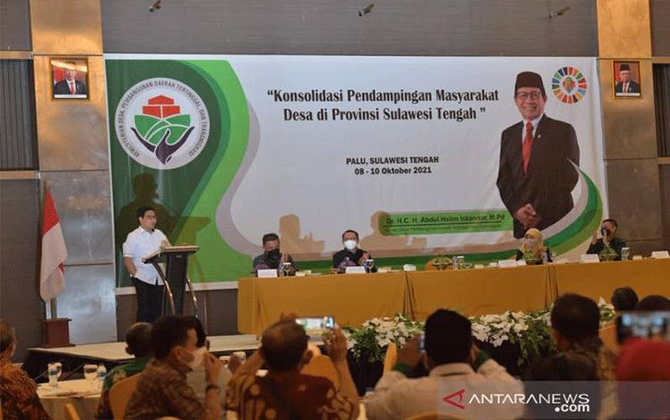 Mendes Beri Peluang Kepala Desa Lanjutkan Pendidikan Hingga S3