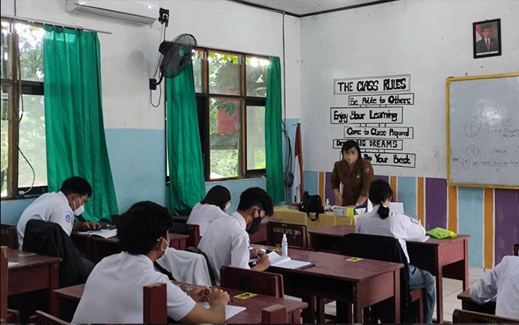 SMAN 2 Palangka Raya Laksanakan PTM dengan 2 Sesi
