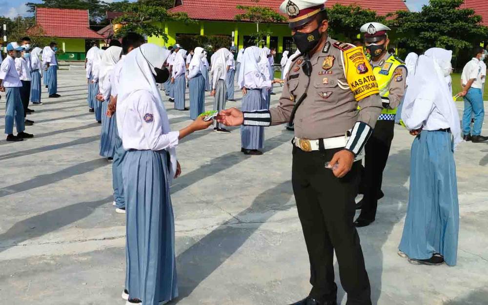 Siswa SMK Negeri 1 Kuala Pembuang Diminta Disiplin Protokol Kesehatan