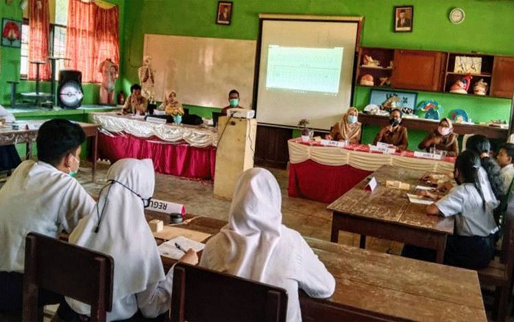 Pertama Kali Selama Pandemi, SMP Negeri 1 Mentaya Hulu Gelar Cerdas Cermat