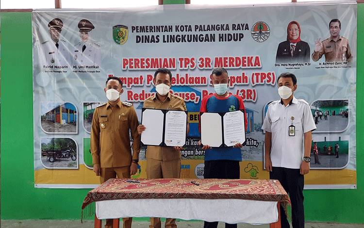 Wali Kota Palangka Raya Resmikan TPS 3R Merdeka
