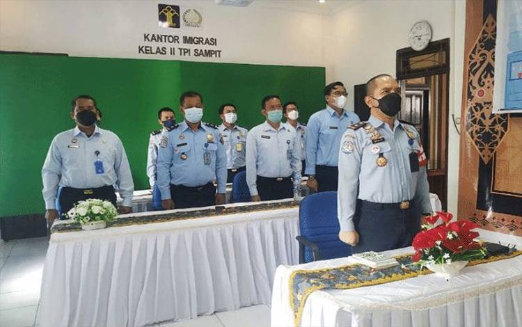Dukungan Kantor Imigrasi Sampit untuk Indonesia sehat dan Pemulihan Ekonomi