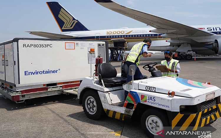 Prancis Kirimkan 688.800 Dosis Vaksin AstraZeneca untuk Indonesia