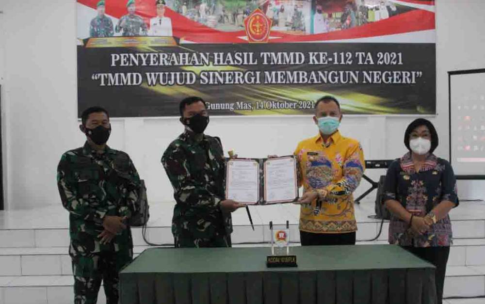 TMMD 112 di Gunung Mas Ditutup, Ini Harapan Bupati