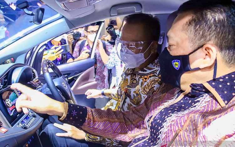 Pemerintah Targetkan Produksi 600 Ribu Unit Mobil Listrik pada 2030
