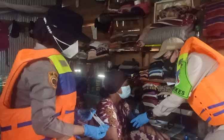 Polres Sukamara Bersama Alumni Akabri 1999 Gelar Pemeriksaan Kesehatan Gratis