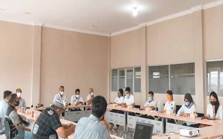 Pemko Palangka Raya Canangkan Penghijauan Kawasan Drainase Primer