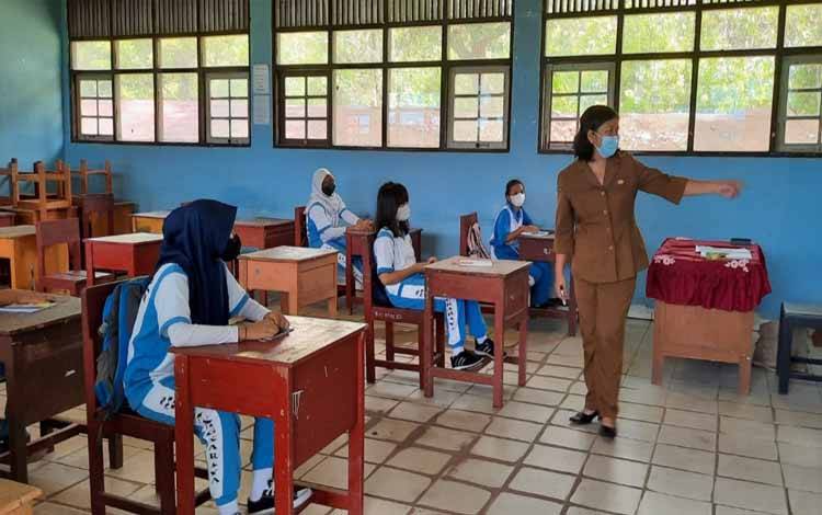 9 SMP di Palangka Raya Tuntas Simulasi PTM Terbatas