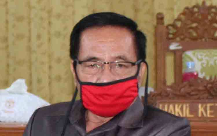 Ketua DPRD Gunung Mas Minta BPD Bersinergi dengan Kades